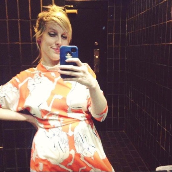 Meet your Posher, Leah - Picture 5 of 8